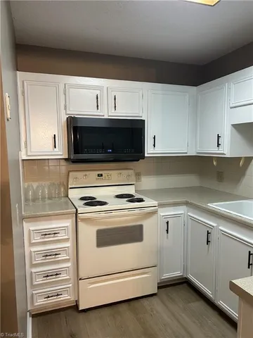 $1,500 | 301 Windsor Manor Way, Unit C, Kernersville, NC 27284