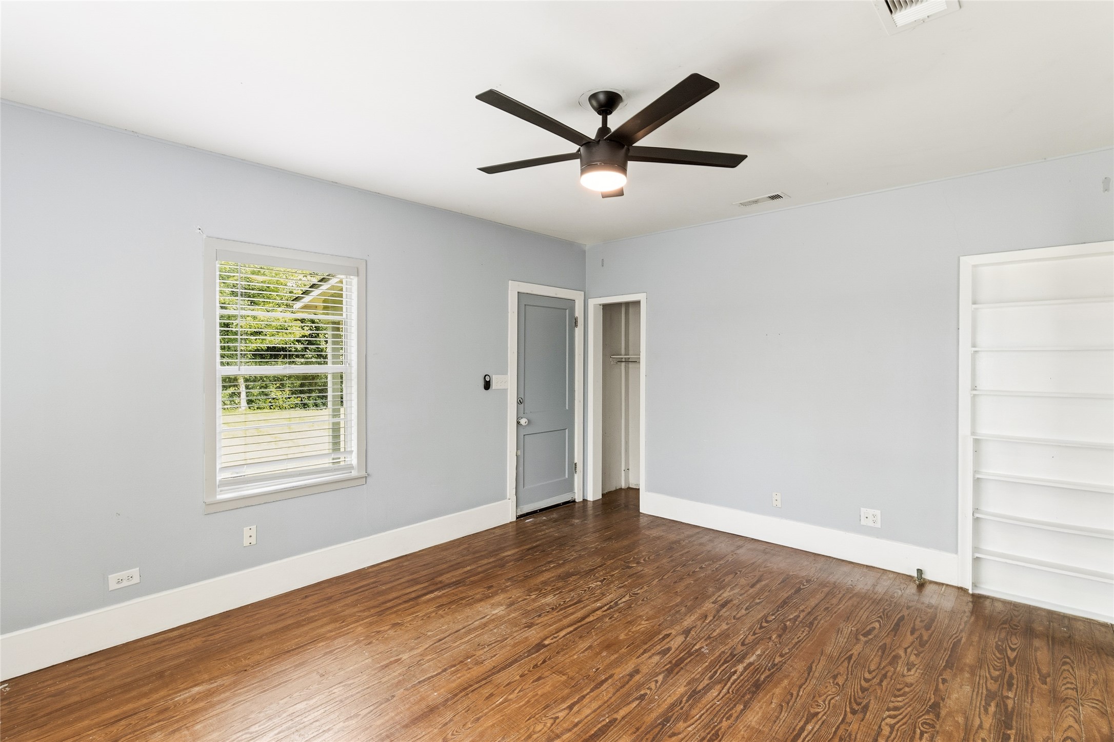 12903 Sandpiper Road Angleton, TX 77515 - Photo 10 of 19 With its generous size, closet, and private exterior entrance, this flexible room (15x13) can easily serve as a primary bedroom, bunk room, home office, or additional living space.