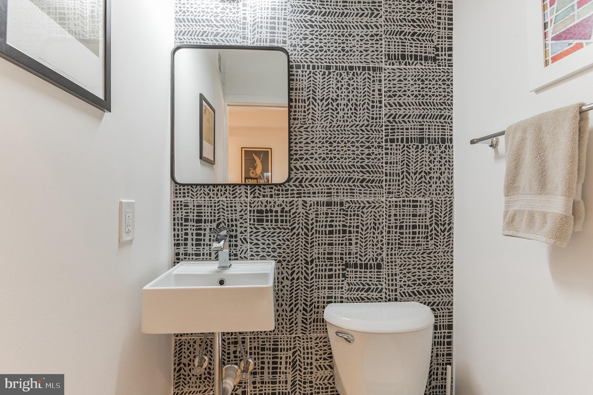 53 R Street Northeast, Unit 1 Washington, DC 20002 - Photo 12 of 27 Half Bath