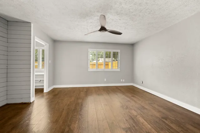 $2,000 | 22722 Braken Carter Lane, Katy, TX 77449