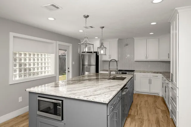 $2,000 | 22722 Braken Carter Lane, Katy, TX 77449