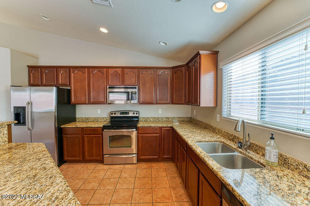 7758 East Jack Oak Road Tucson, AZ 85756 - Photo 16 of 27