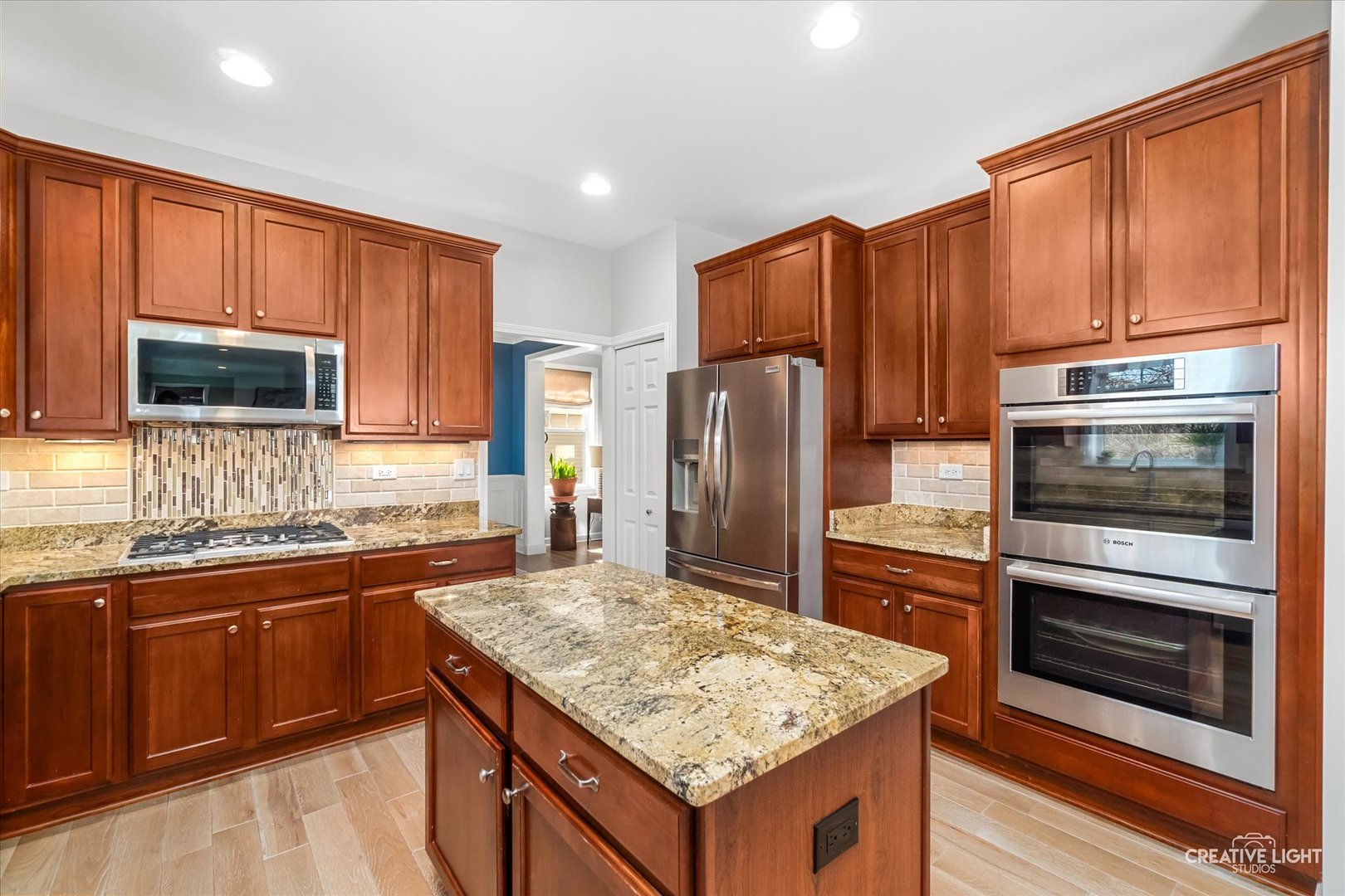 232 Loradale Road Oswego, IL 60543 - Photo 12 of 54