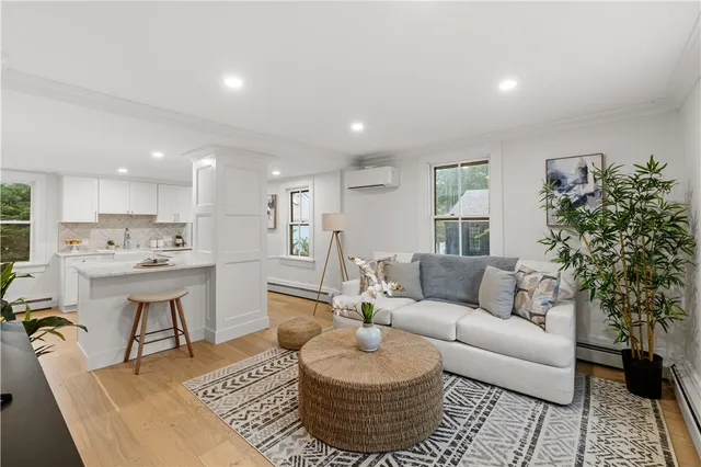 $824,900 | 51 Poplar Street, Unit 3, Newport, RI 02840