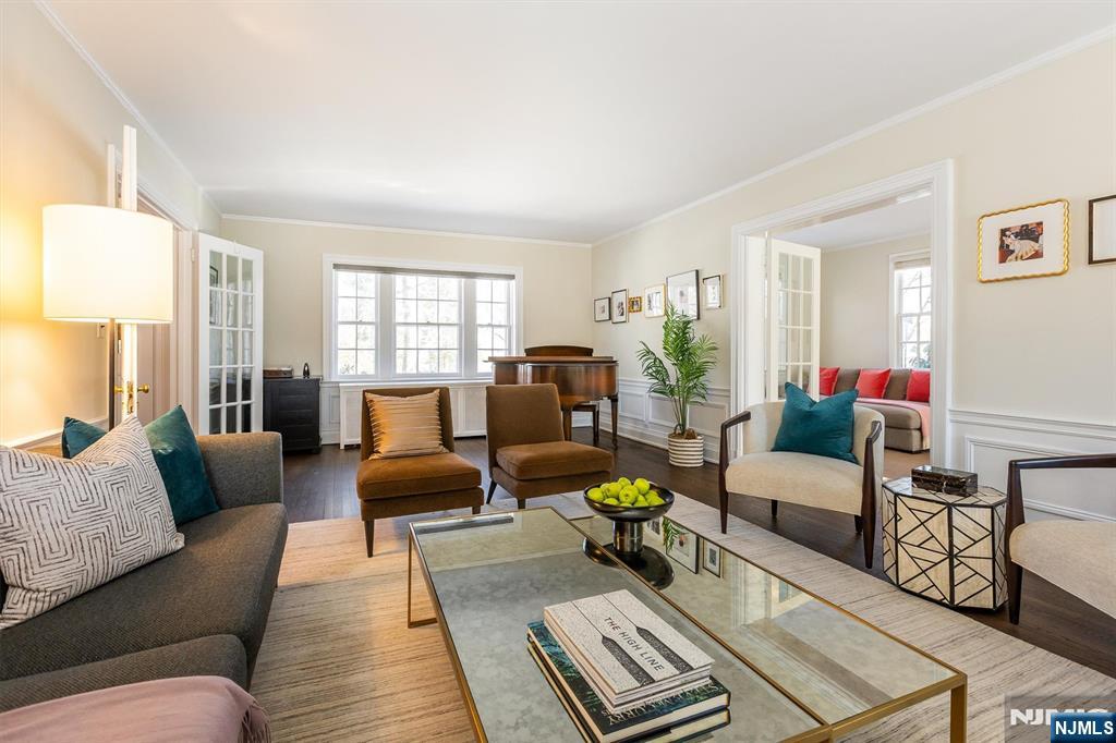 64 Forest Avenue Glen Ridge, NJ 07028 - Photo 7 of 50