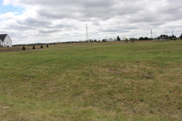 $120,000 | 17105 Country Drive, Manchester, MI 48158