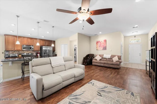 $349,900 | 4150 Victoria Lakes Drive West, Jacksonville, FL 32226