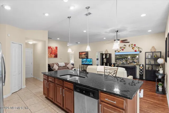 $349,900 | 4150 Victoria Lakes Drive West, Jacksonville, FL 32226