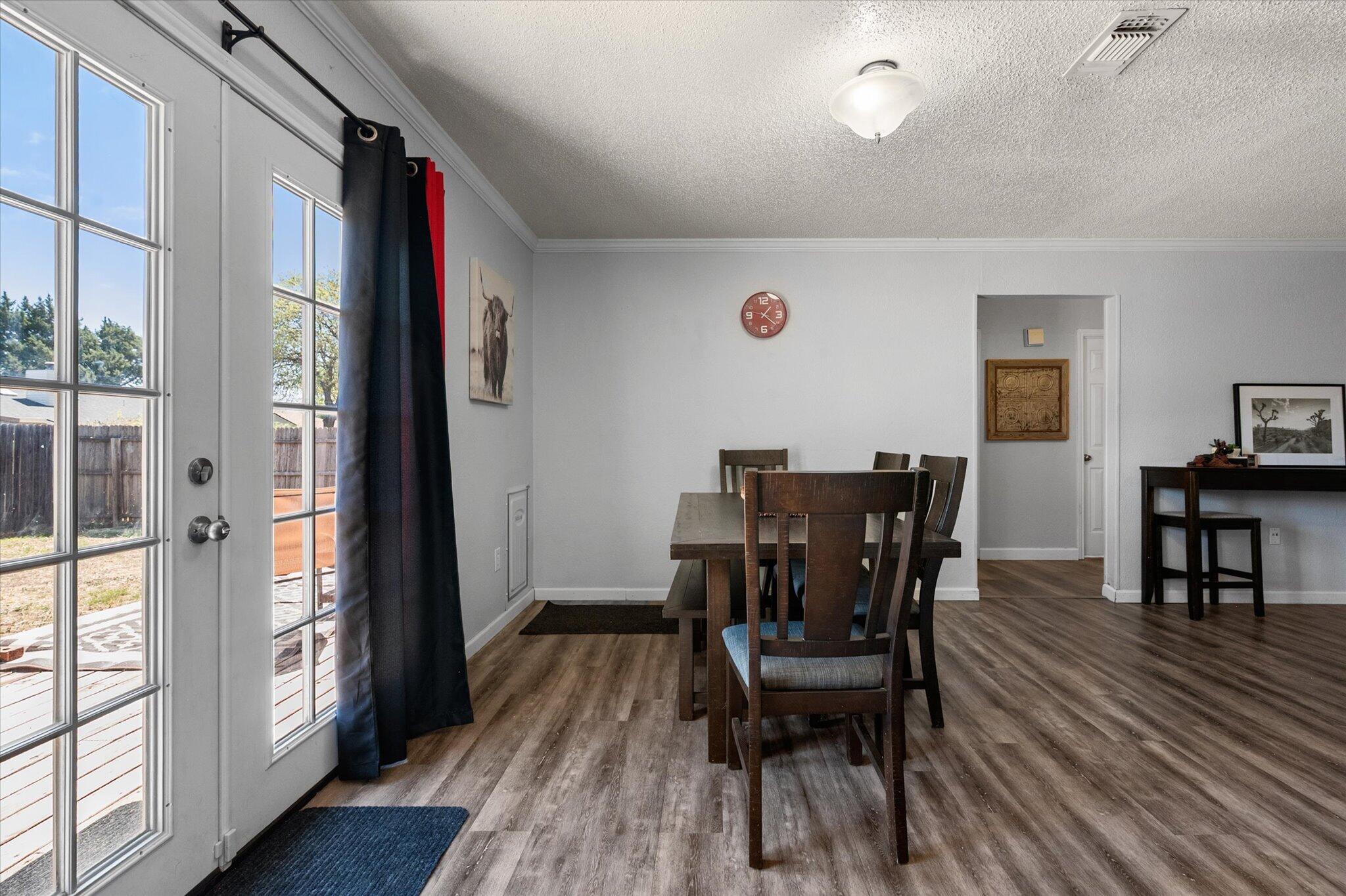8811 Flint Avenue Lubbock, TX 79423 - Photo 12 of 30 25-8811 Flint_9095