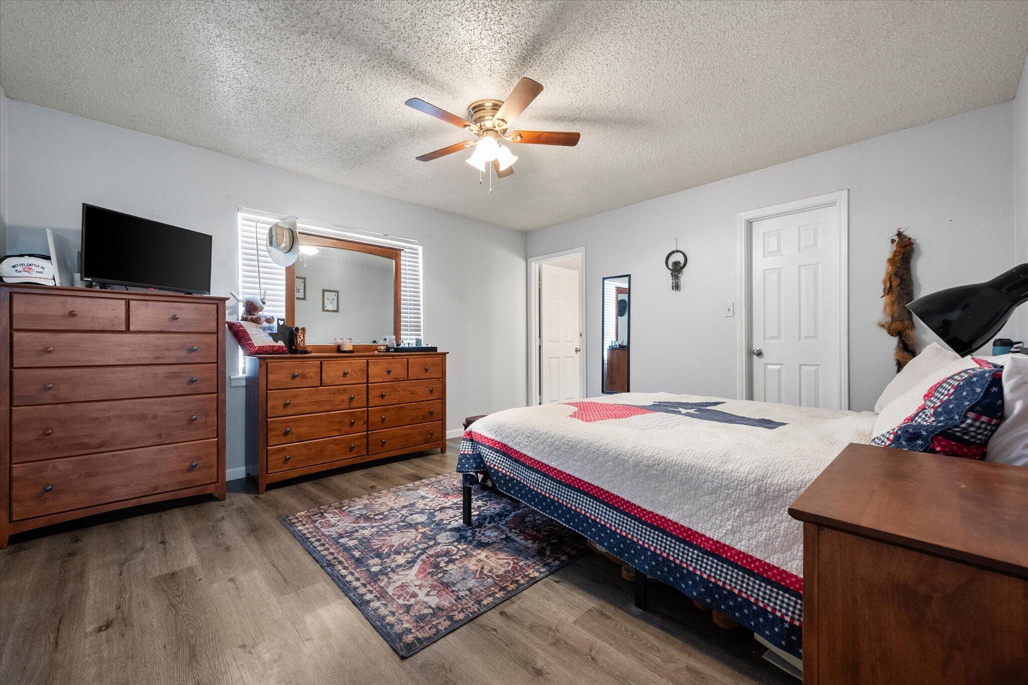8811 Flint Avenue Lubbock, TX 79423 - Photo 25 of 30 11-8811 Flint_9155