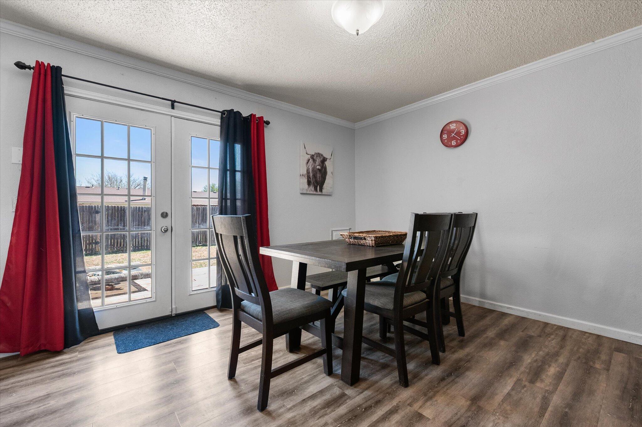 8811 Flint Avenue Lubbock, TX 79423 - Photo 10 of 30 15-8811 Flint_9100