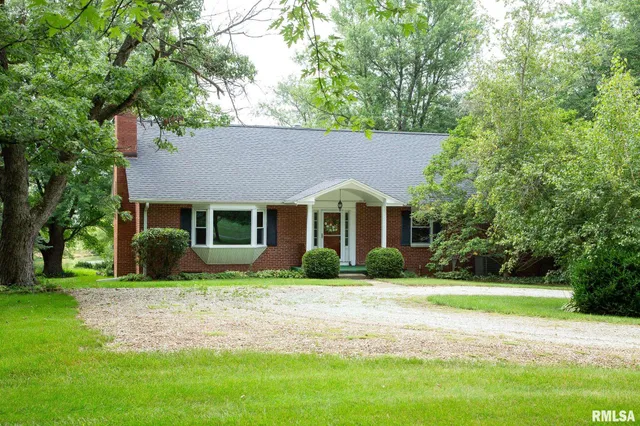 $399,900 | 11 Marty Lane, Macomb, IL 61455