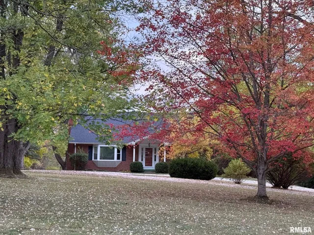 $399,900 | 11 Marty Lane, Macomb, IL 61455