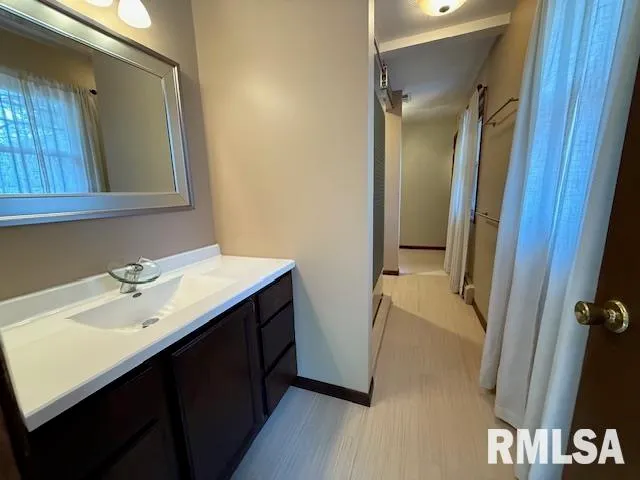 $399,900 | 11 Marty Lane, Macomb, IL 61455