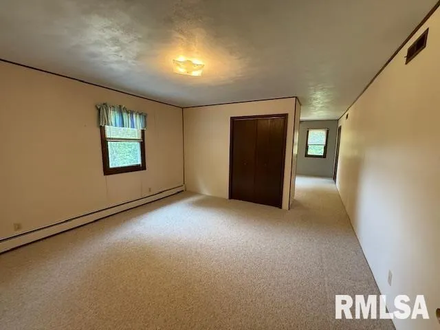 $399,900 | 11 Marty Lane, Macomb, IL 61455