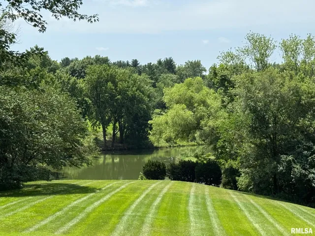 $399,900 | 11 Marty Lane, Macomb, IL 61455