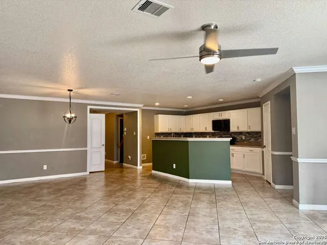 $2,400 | 11222 Branding Depot, San Antonio, TX 78254