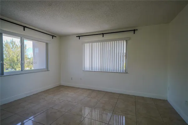 $2,200 | 7920 Camino Real, Unit M401, Miami, FL 33143