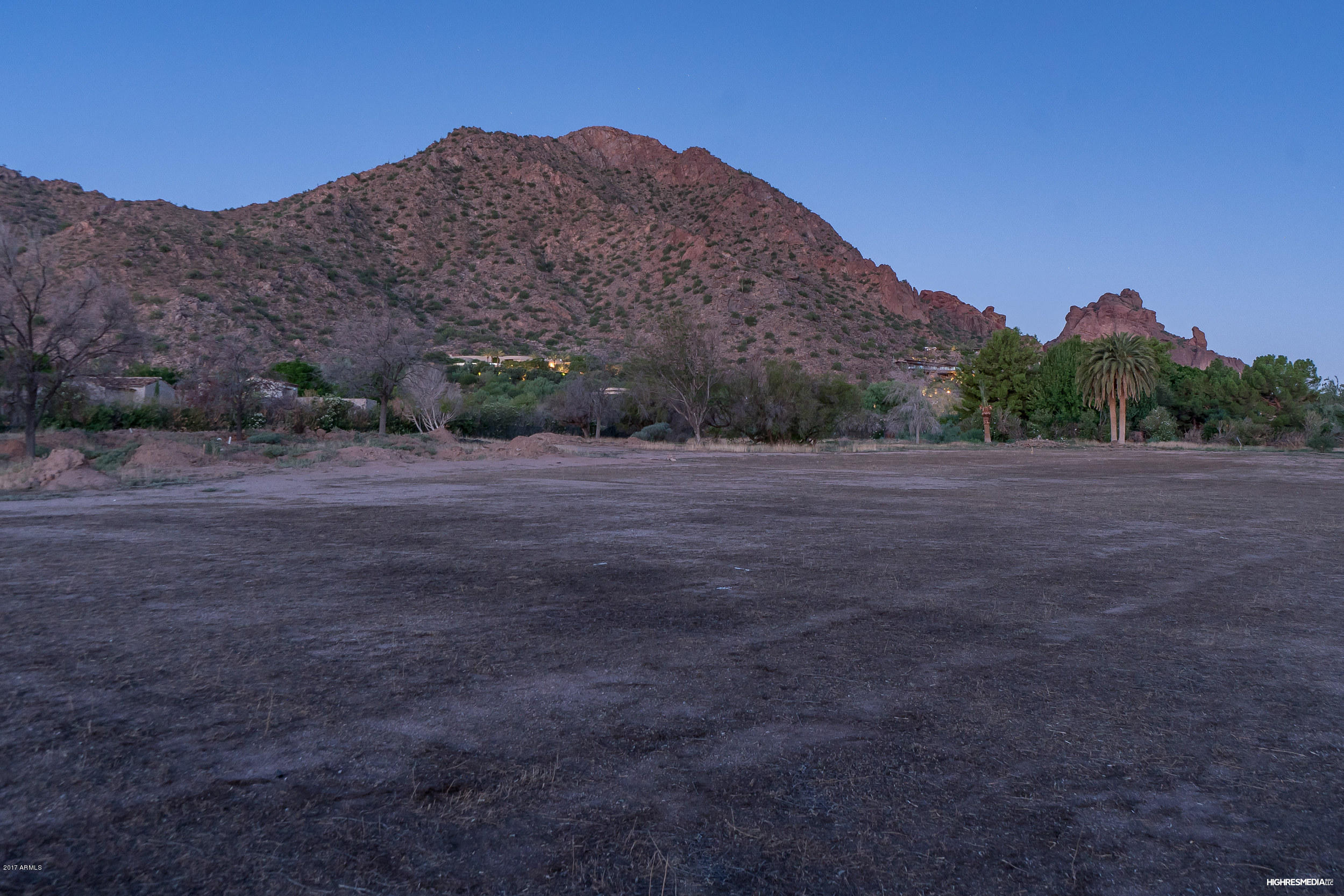 5740 North Yucca Road, Unit 2 Paradise Valley, AZ 85253 - Photo 1 of 15 HRM1440_web