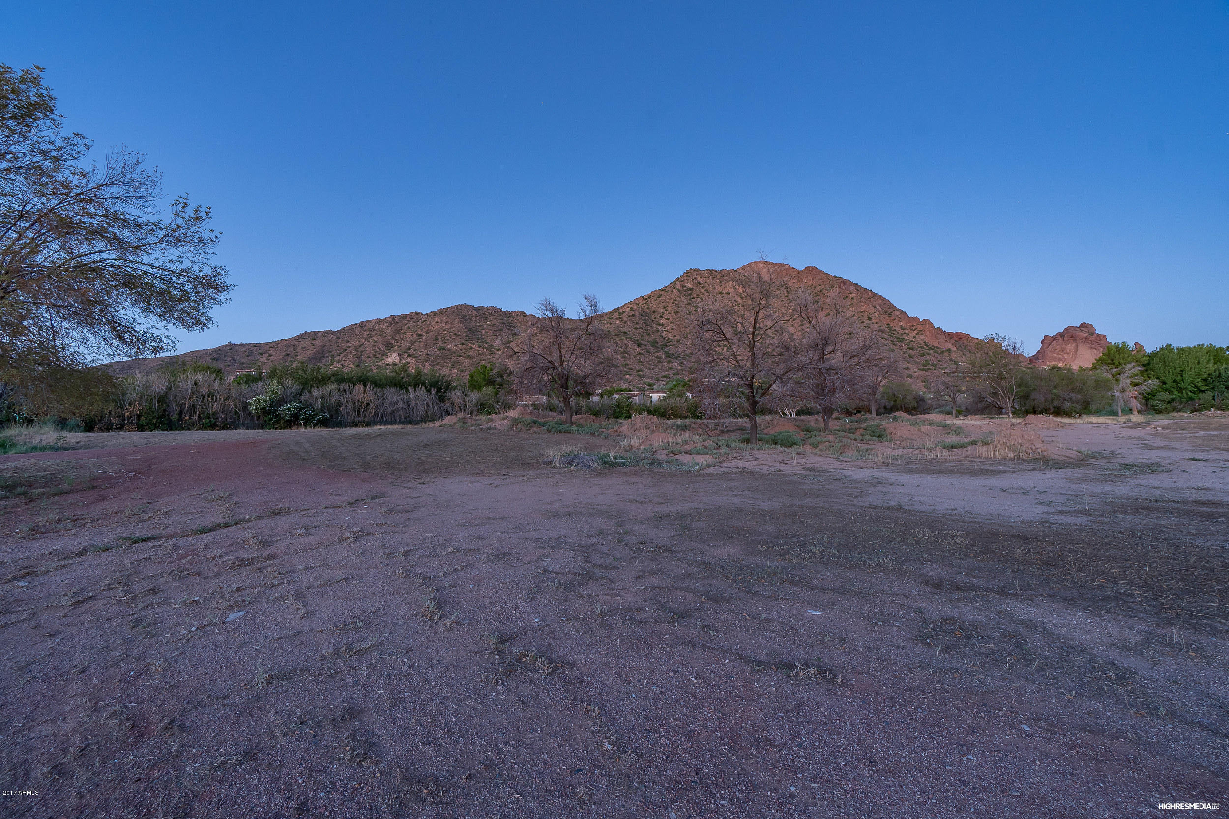 5740 North Yucca Road, Unit 2 Paradise Valley, AZ 85253 - Photo 11 of 15 HRM1441_web