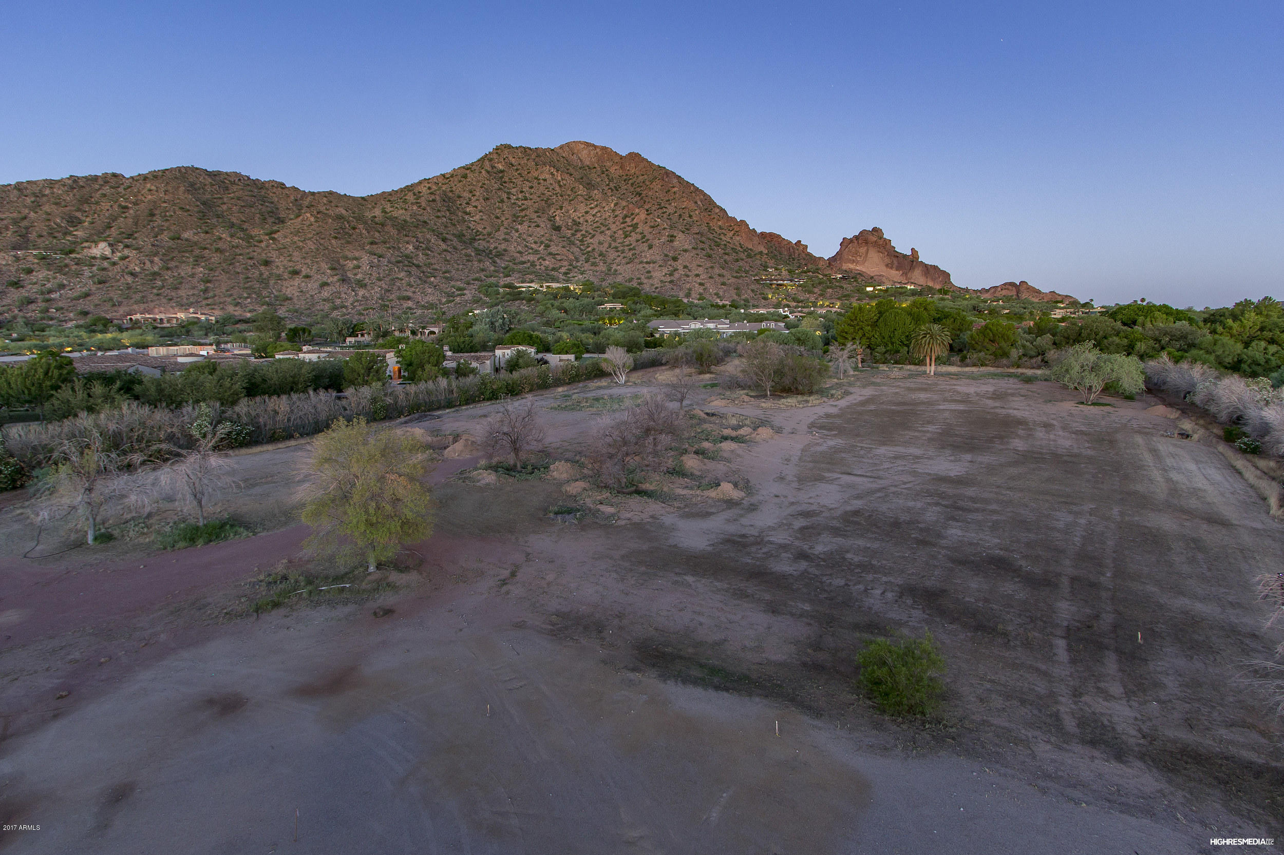 5740 North Yucca Road, Unit 2 Paradise Valley, AZ 85253 - Photo 3 of 15 HRM1455_web
