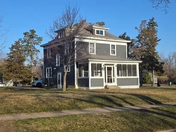 $199,900 | 604 South Swift Avenue, Litchfield, MN 55355