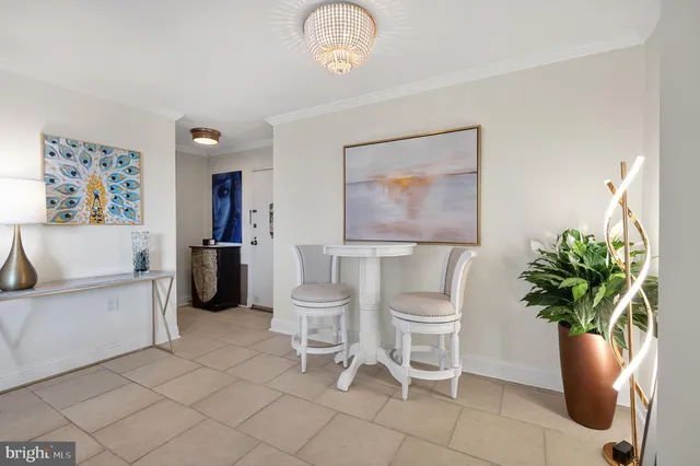 a close view of sink and tap