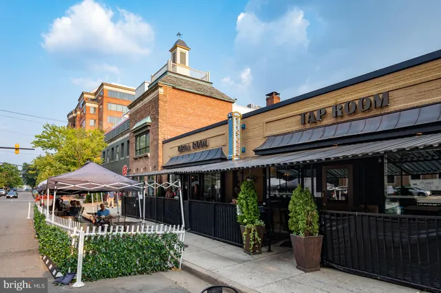 $394,900 | 801 North Pitt Street, Unit 1708, Alexandria, VA 22314