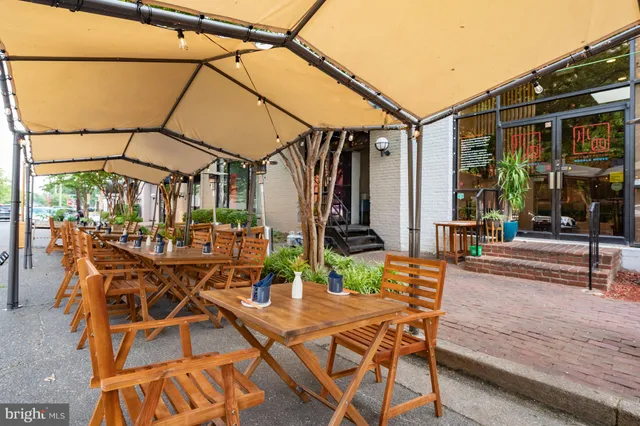 $394,900 | 801 North Pitt Street, Unit 1708, Alexandria, VA 22314