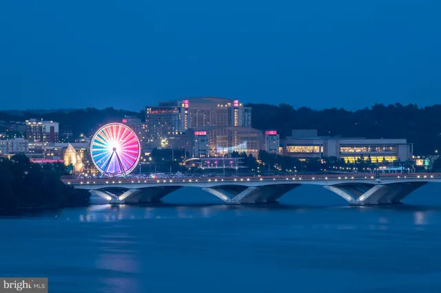 $394,900 | 801 North Pitt Street, Unit 1708, Alexandria, VA 22314