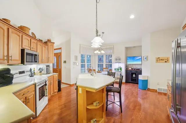 $584,900 | W9632 Rose Beaver Dam, Beaver Dam, WI 53916