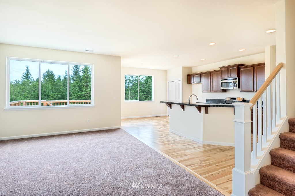 16230 Southeast 138th Place Renton, WA 98059 - Photo 3 of 15 Gallery Image 3