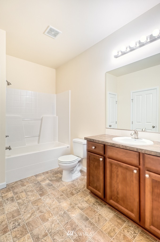 16230 Southeast 138th Place Renton, WA 98059 - Photo 9 of 15 Gallery Image 9