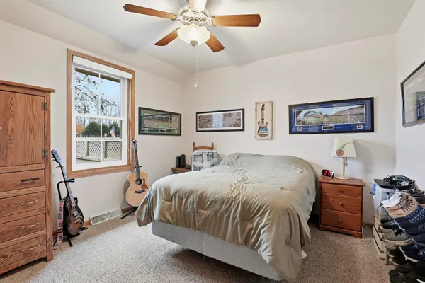 $299,900 | 22 Spencer Village Court, Appleton, WI 54914