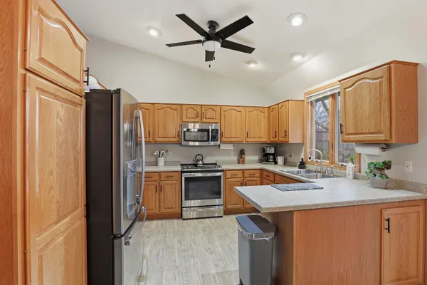 $299,900 | 22 Spencer Village Court, Appleton, WI 54914