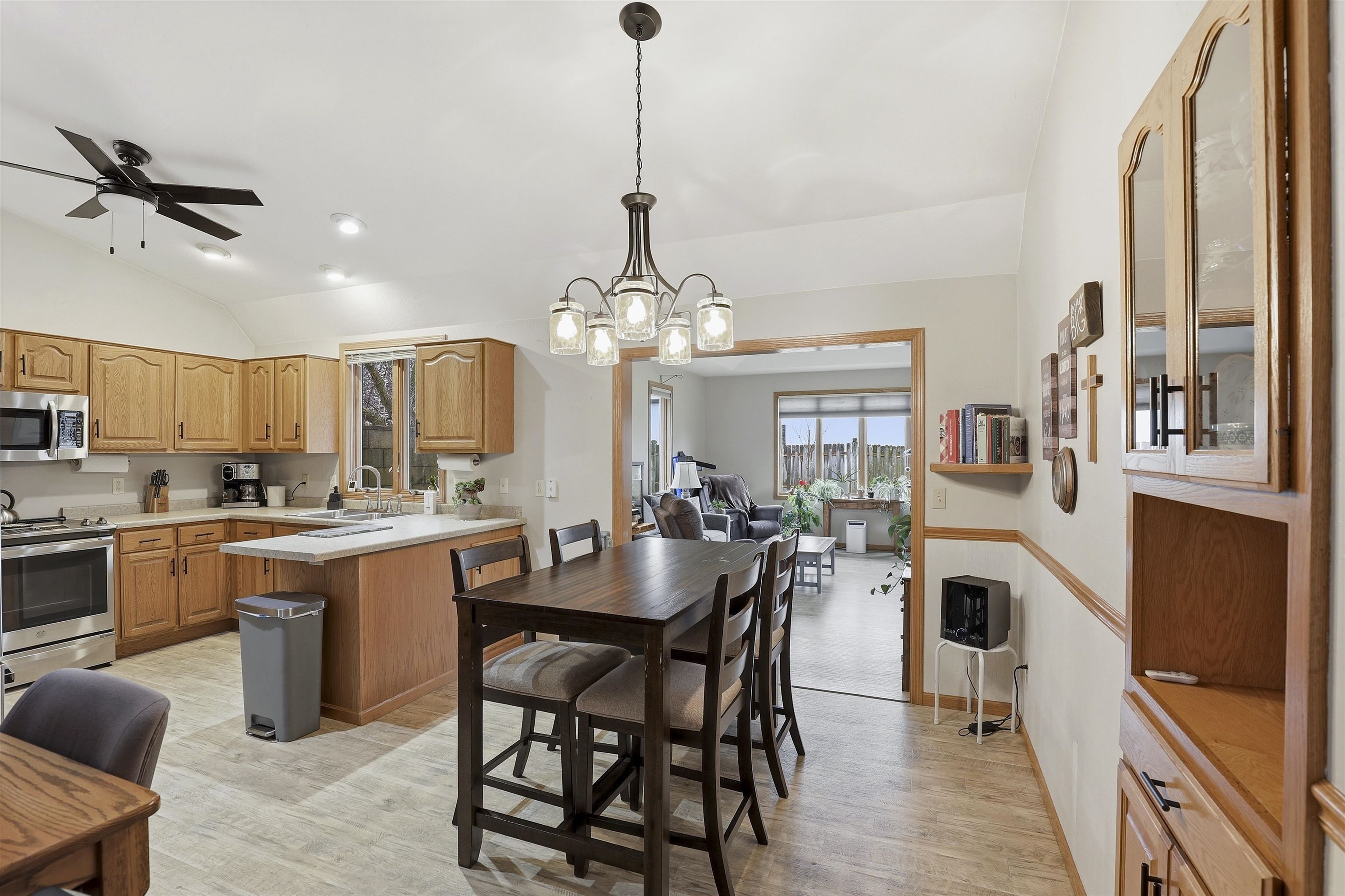 22 Spencer Village Court Appleton, WI 54914 - Photo 7 of 22