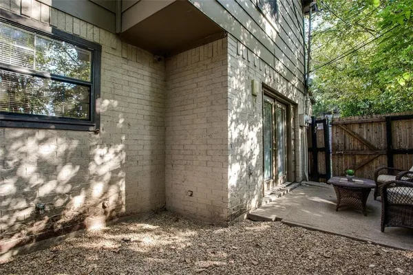 $1,700 | 5320 Columbia Avenue, Dallas, TX 75214
