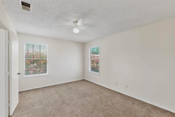 $1,700 | 5320 Columbia Avenue, Dallas, TX 75214