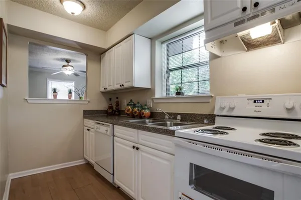 $1,700 | 5320 Columbia Avenue, Dallas, TX 75214