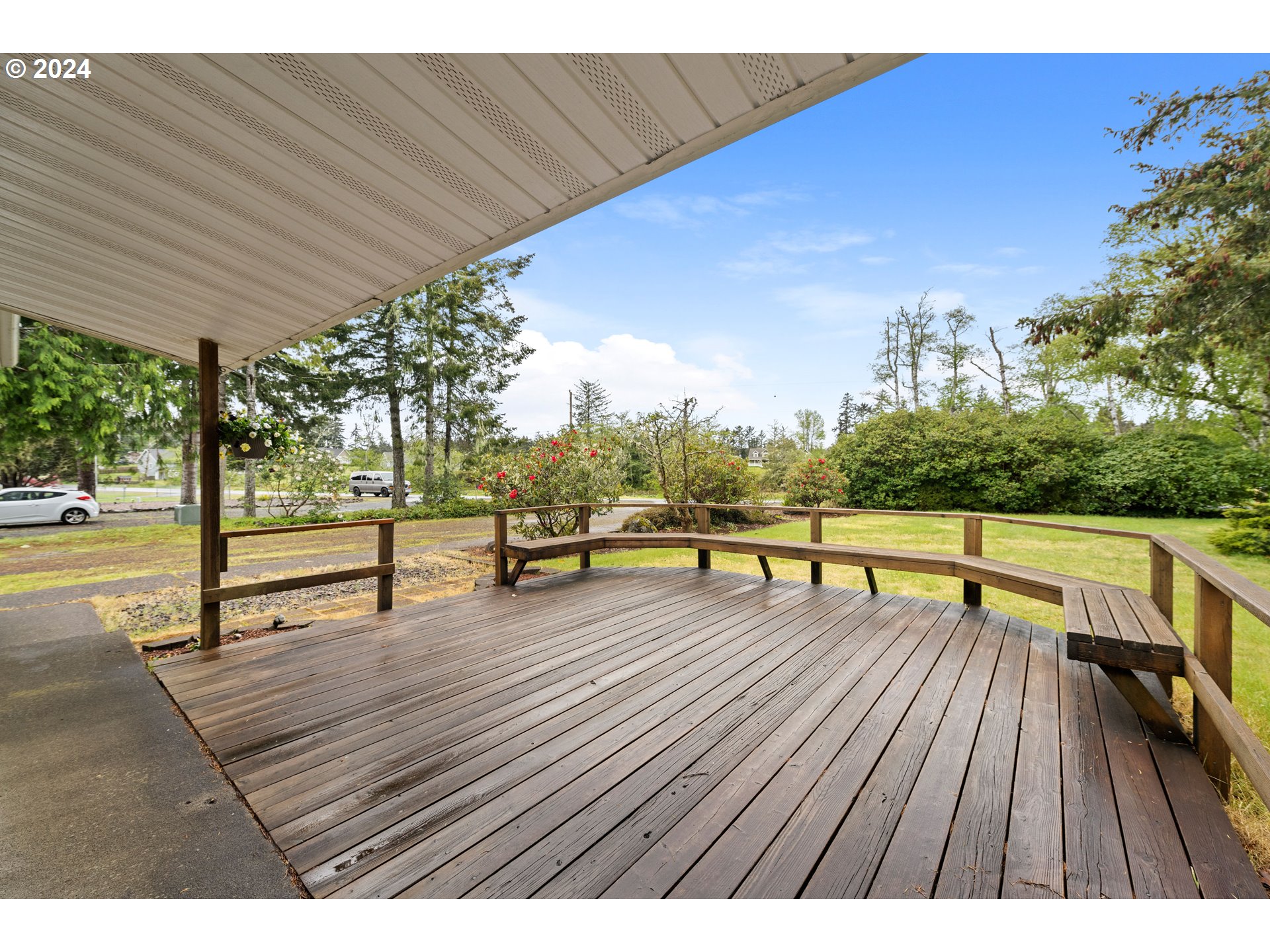 91897 Ridge Road Warrenton, OR 97146 - Photo 2 of 24 a view of an outdoor space with swimming pool