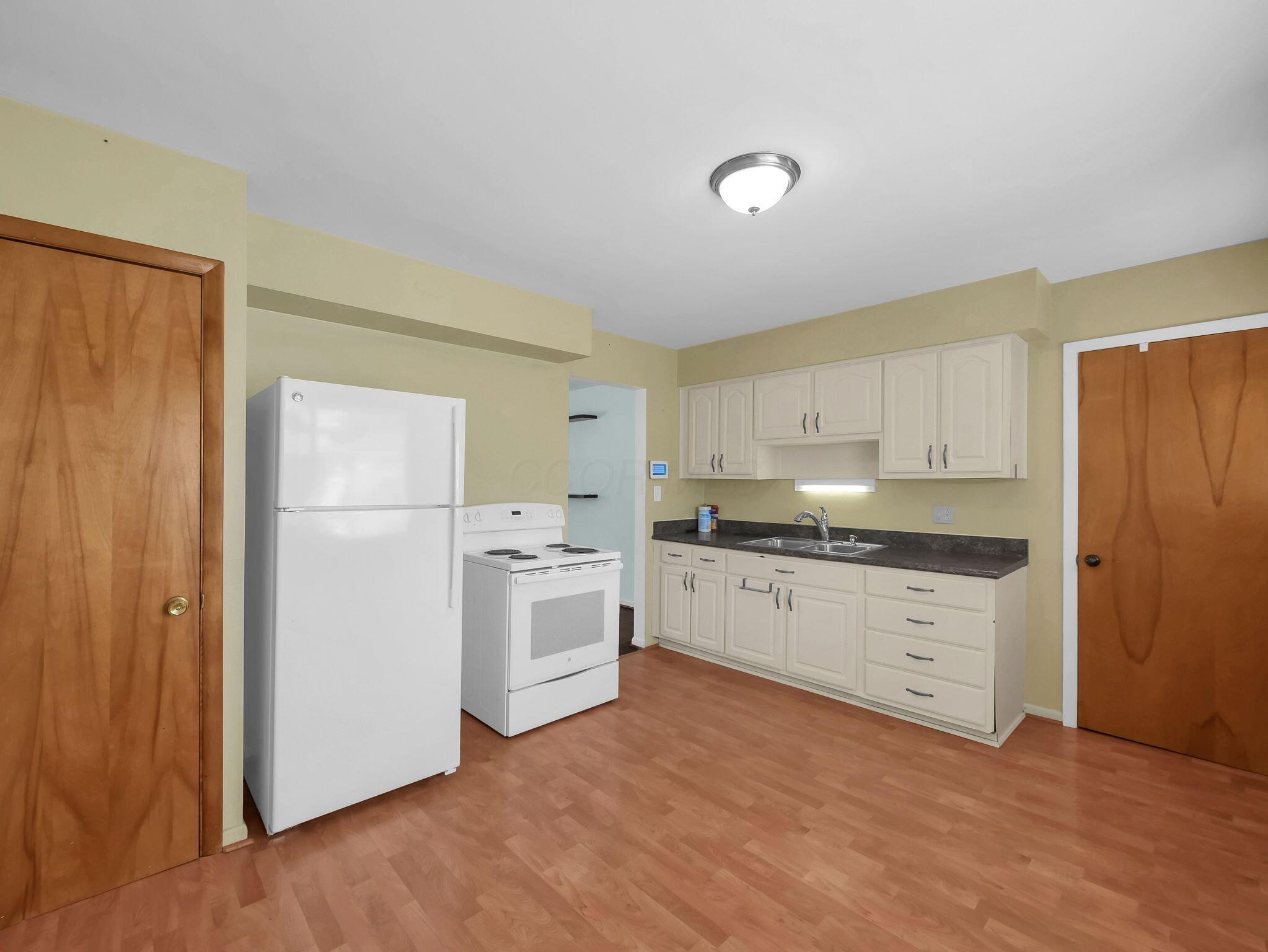 14-web-or-mls-308-oxley-rd