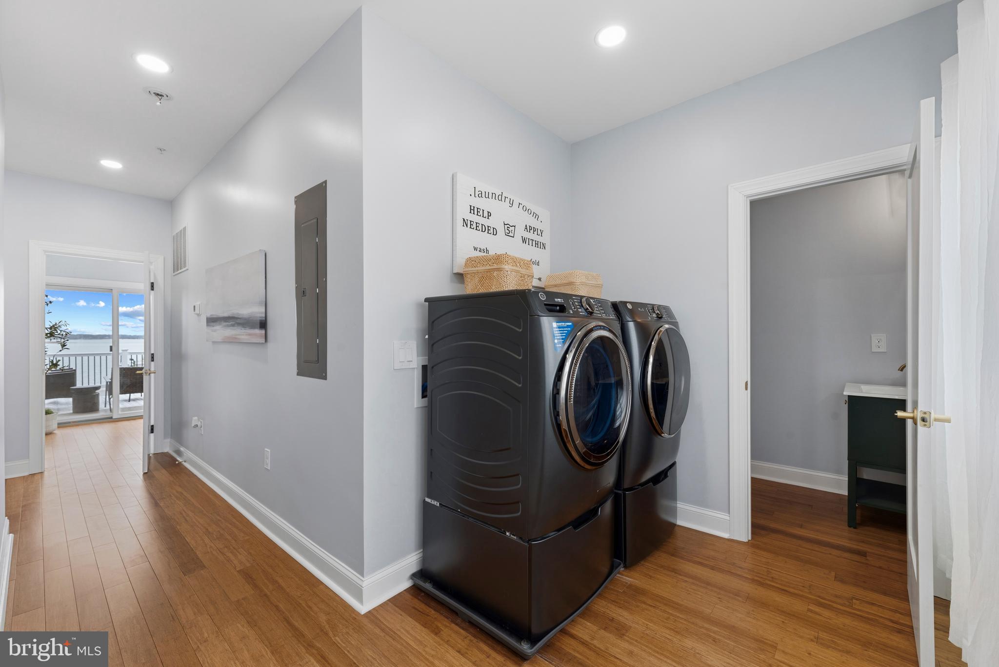 3675 1st Avenue Edgewater, MD 21037 - Photo 25 of 61 Laundry on main level