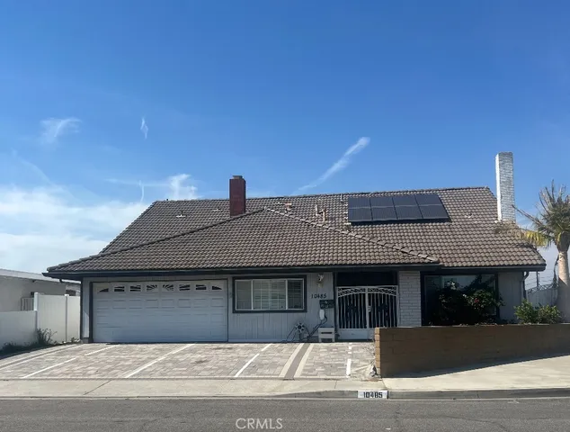 $1,800 | 10485 La Sombra Avenue, Unit B, Fountain Valley, CA 92708