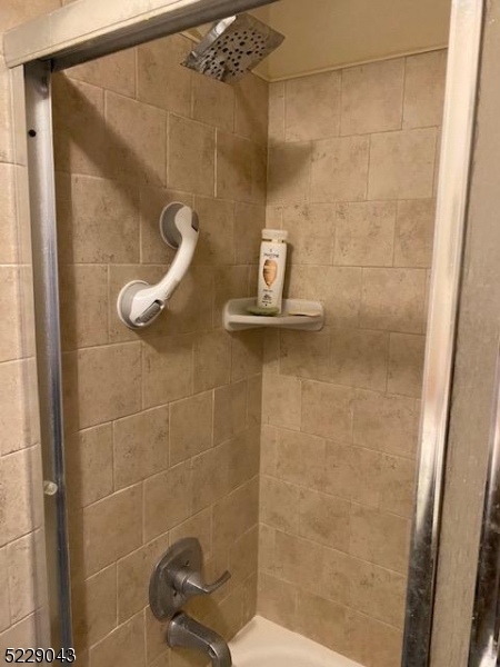 39 Patriots Road Morris Plains, NJ 07950 - Photo 11 of 14 a bathroom with a shower