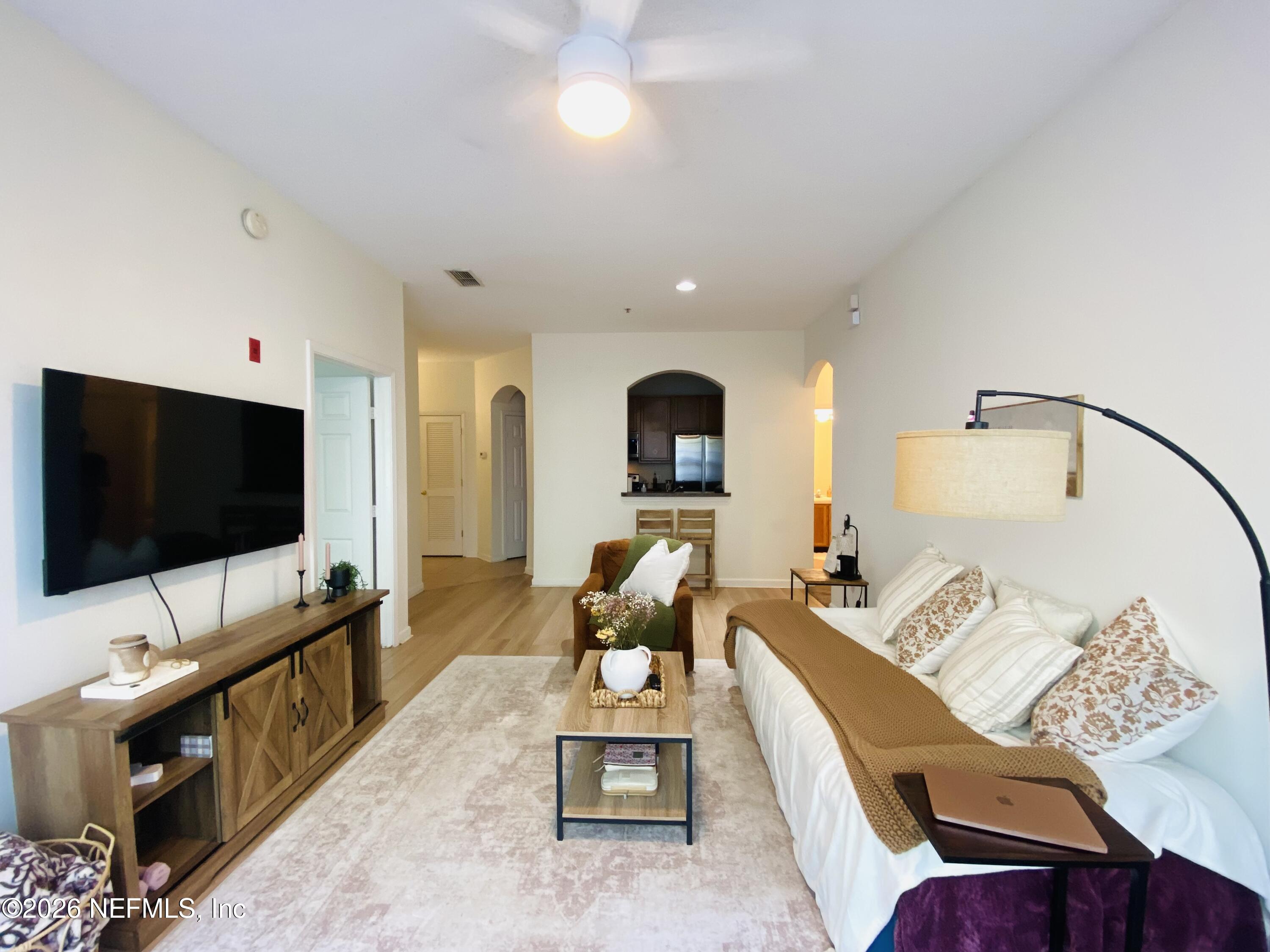 10550 Baymeadows Road, Unit 327 Jacksonville, FL 32256 - Photo 4 of 18 IMG_8954