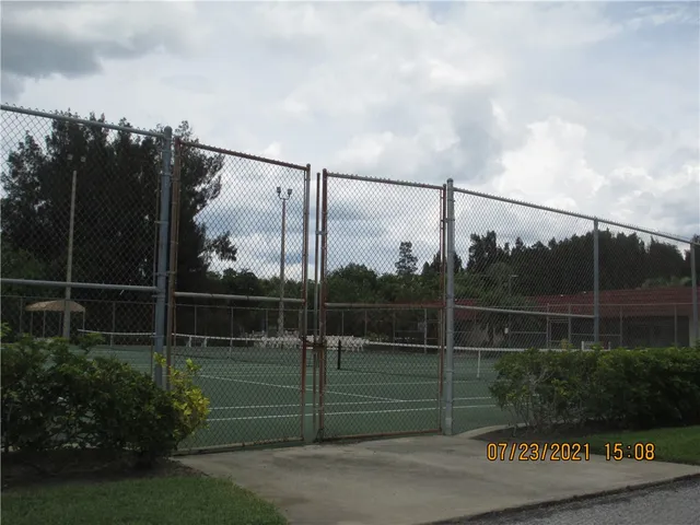 $1,300 | 52 Woodland Drive, Unit 204, Vero Beach, FL 32962