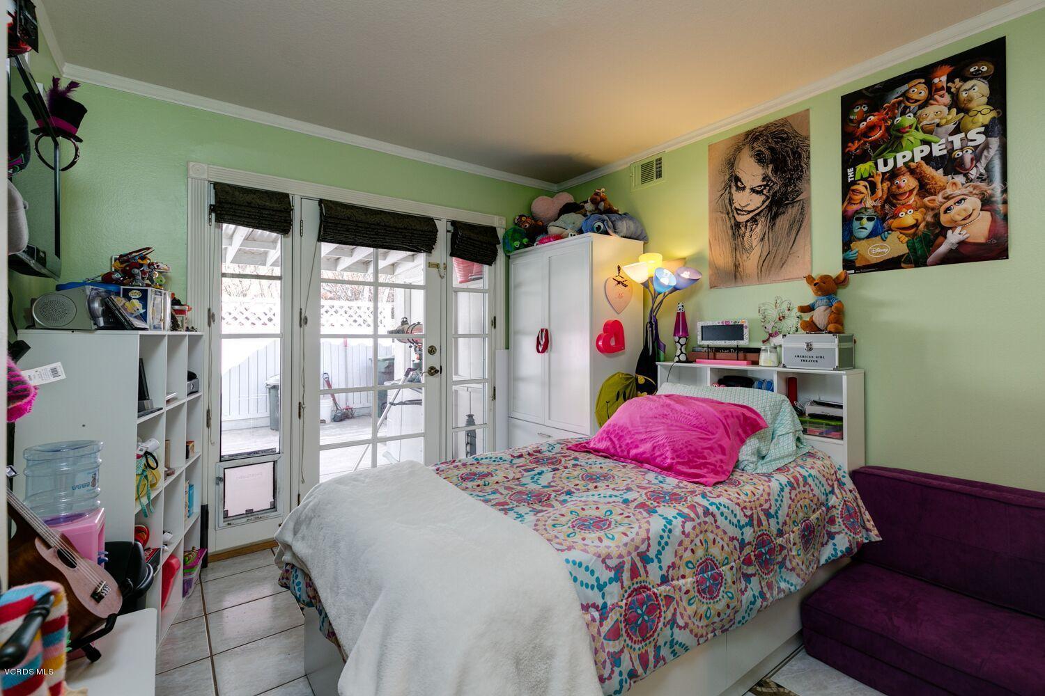 9393 Hollister Street Ventura, CA 93004 - Photo 15 of 34 TwoFishDigital_9393Hollister-17_preview