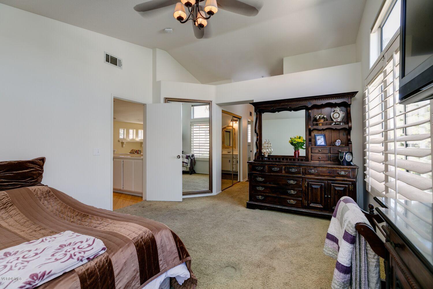 9393 Hollister Street Ventura, CA 93004 - Photo 19 of 34 TwoFishDigital_9393Hollister-23_preview