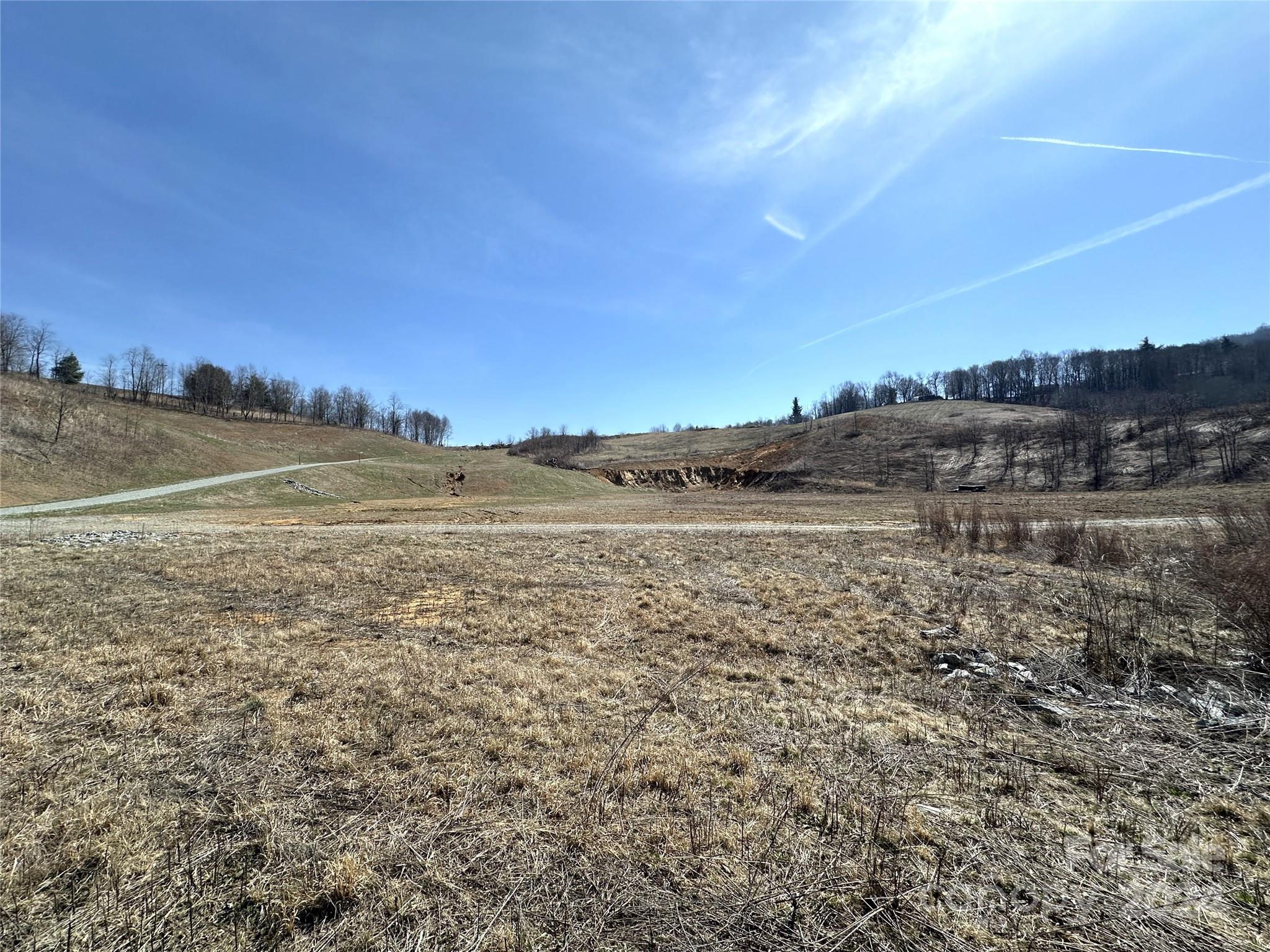 421 US Highway 421 None, Unit NONE Boone, NC 28607 - Photo 24 of 27 a view of an ocean beach and mountain