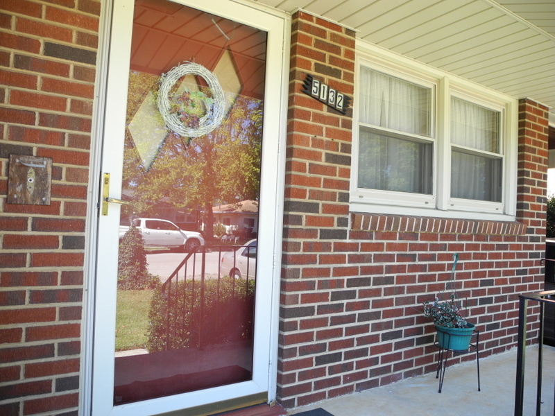 5132 Hazelridge Road Northwest Roanoke, VA 24012 - Photo 4 of 15 Front Porch